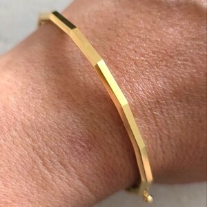 18K YG Geometric Bangle